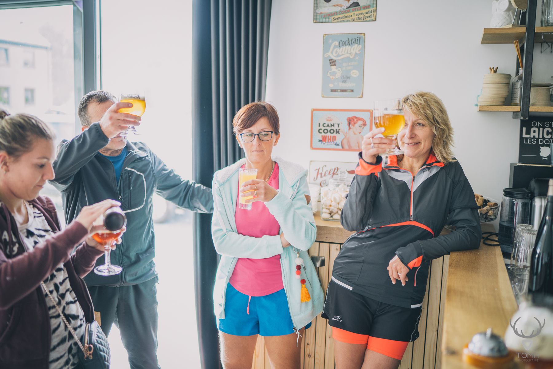 Dégustation de bières entre amis après un trail